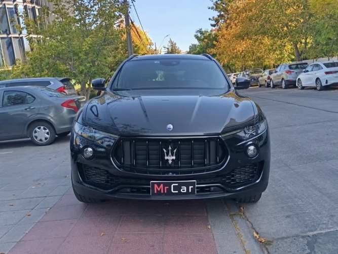 MASERATI LEVANTE 2020