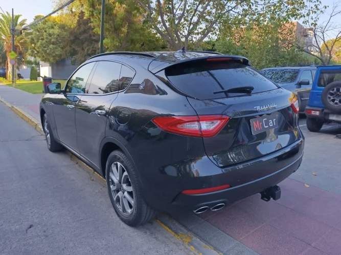 MASERATI LEVANTE 2020