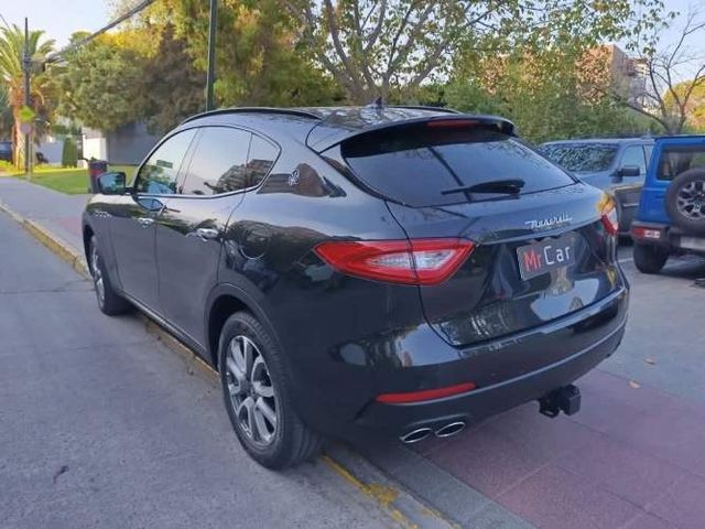 MASERATI LEVANTE 2020