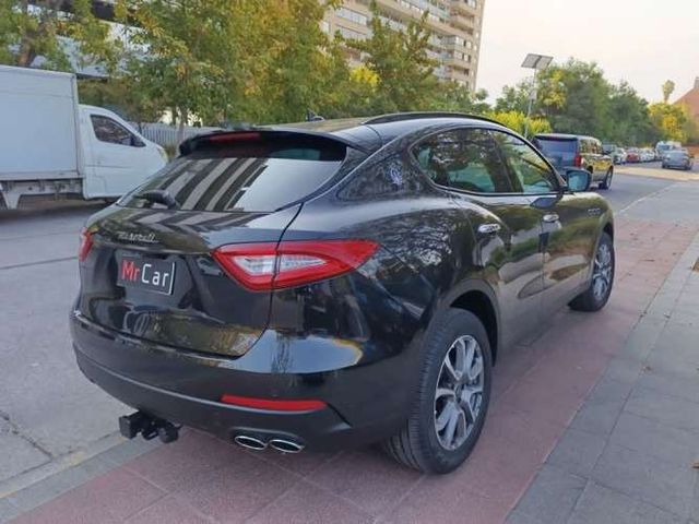 MASERATI LEVANTE 2020