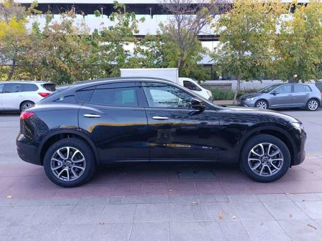 MASERATI LEVANTE 2020