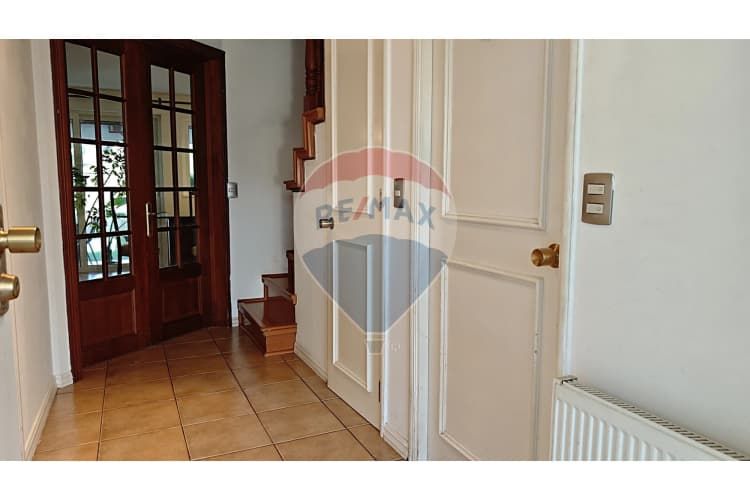 Amplia y luminosa casa en venta en barrio inglés