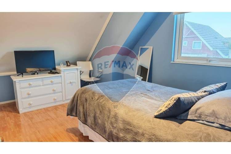 Amplia y luminosa casa en venta en barrio inglés