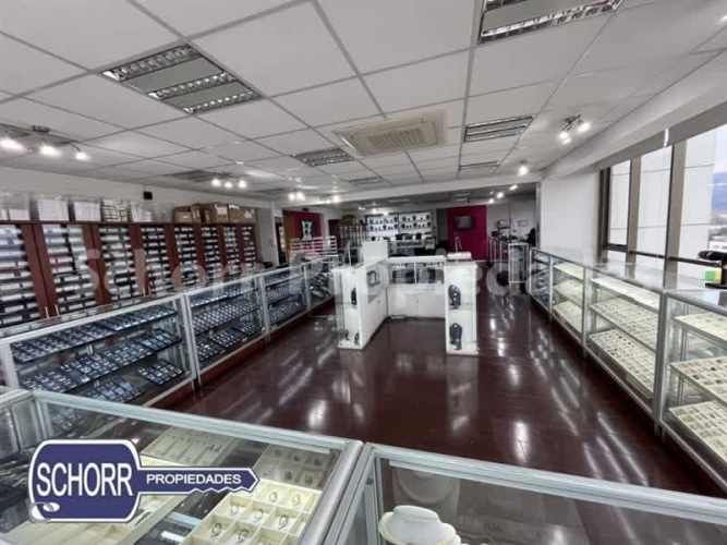 LOCAL COMERCIAL EDIFICIO PLAZA TALCA, 1 PONIENTE CON 1 SUR