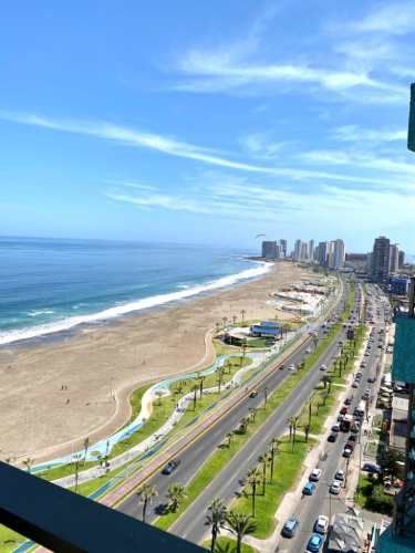 4 dormitorios primera línea