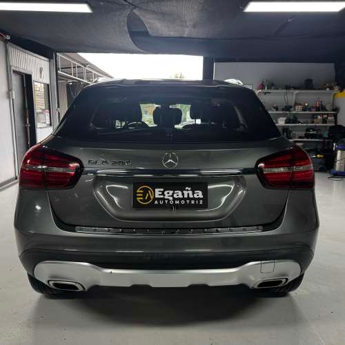 mercedes benz GLA 200