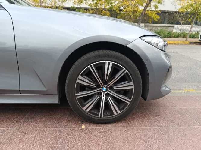 BMW 320 2023