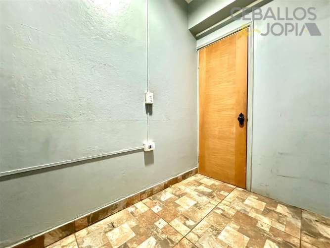 LOCAL COMERCIAL Avenida Victoria con Ignacio Carrera Pinto