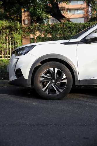 PEUGEOT 2008 ALLURE PACK 130HP