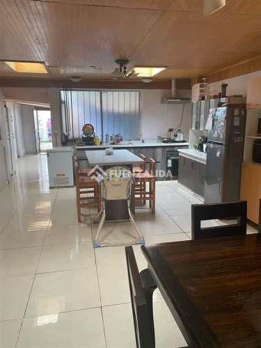 CASA Chiloé/Varas Mena