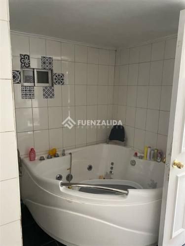 CASA Chiloé/Varas Mena