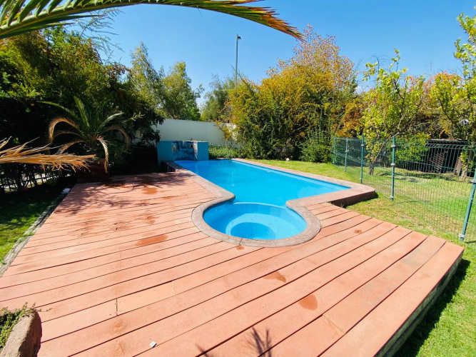 VENTA CASA CONDOMINIO COLEGIO SAN JOSE DE CHICUREO