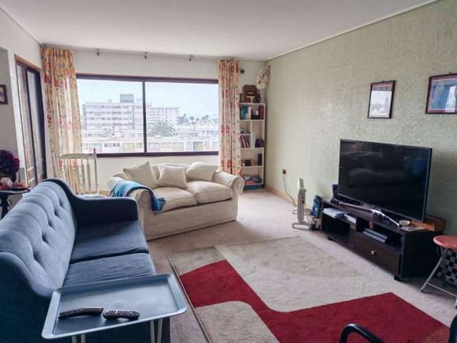 SE ARRIENDA SIN AMOBLAR AMPLIO Y CENTRAL DEPARTAMENTO EN VIÑA DEL MAR ,SECTOR PONIENTE 157 mts²