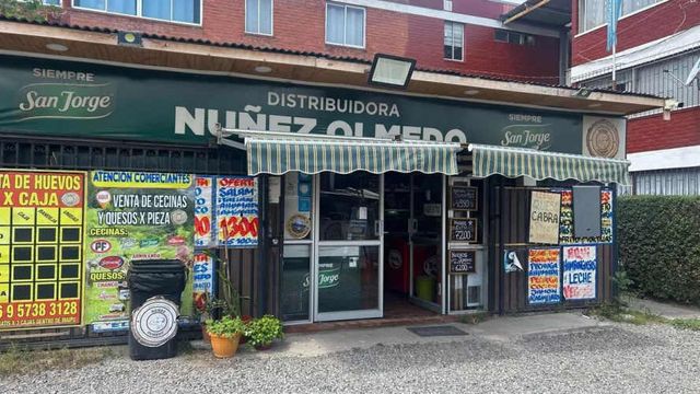 LOCAL COMERCIAL El Olimpo con Blanco Encalada