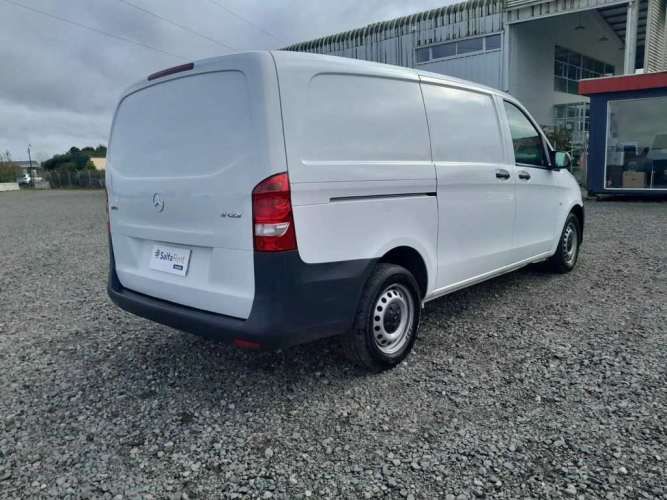 MERCEDES-BENZ VITO 2022