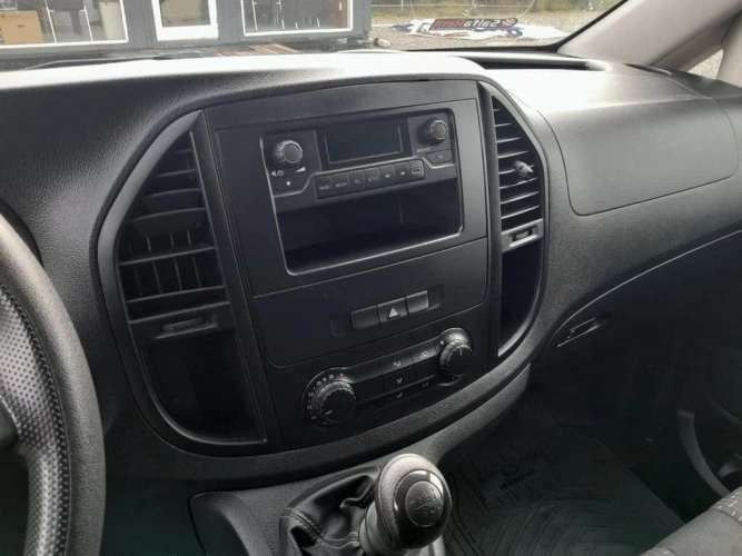 MERCEDES-BENZ VITO 2022