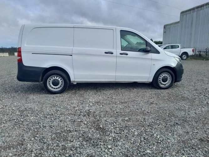 MERCEDES-BENZ VITO 2022