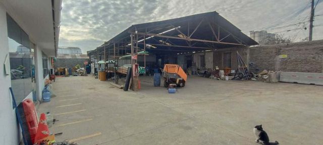 ARRIENDO CON COMPROMISO PROPIEDAD INDUSTRIAL (28214)