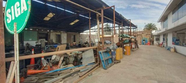 ARRIENDO CON COMPROMISO PROPIEDAD INDUSTRIAL (28214)