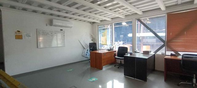 ARRIENDO CON COMPROMISO PROPIEDAD INDUSTRIAL (28214)