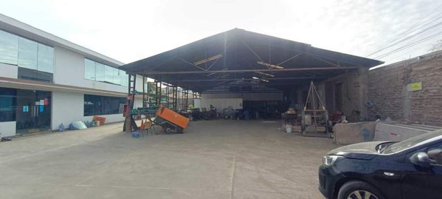 ARRIENDO CON COMPROMISO PROPIEDAD INDUSTRIAL (28214)