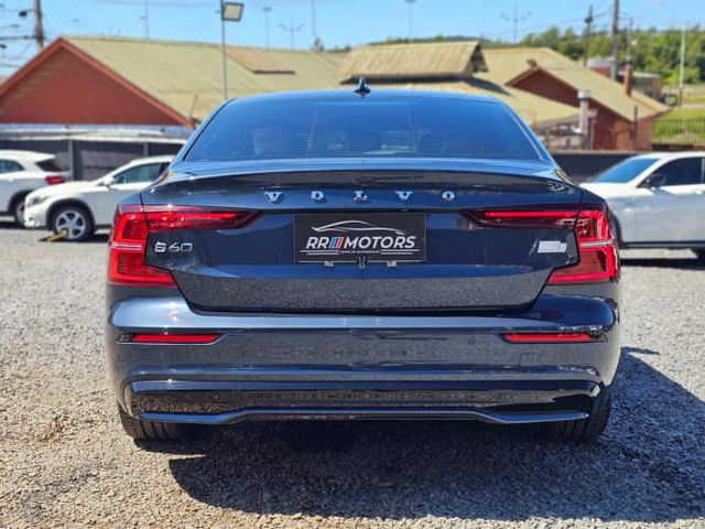 2023 VOLVO S60 Automotora RRMotors
