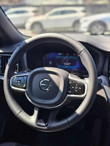 2023 VOLVO S60 Automotora RRMotors