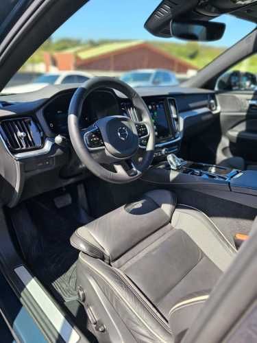 2023 VOLVO S60 Automotora RRMotors