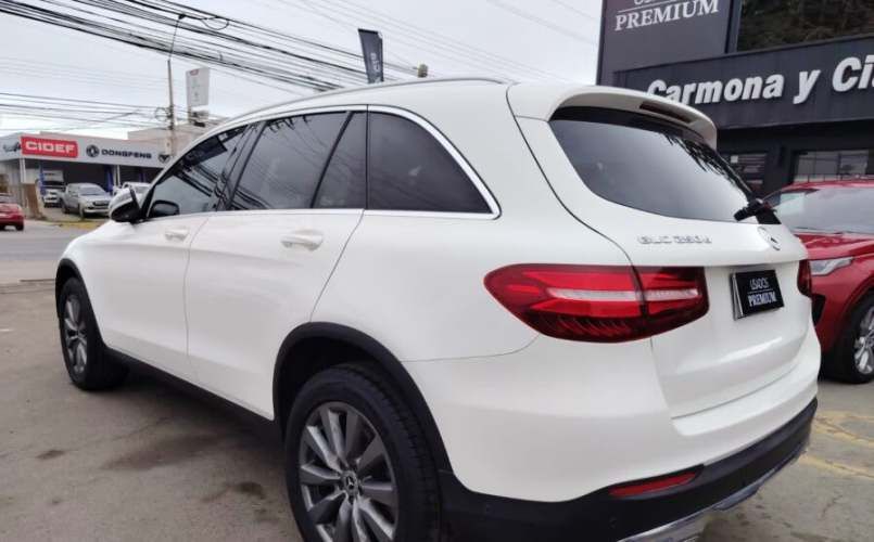 MERCEDES BENZ GLC 250D 2.1 FULL AUT. AÑO 2020