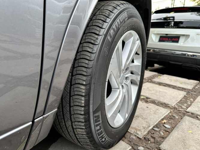 LAND ROVER DISCOVERY SPORT 2.0ID 7 ASIENTOS DIESEL  2024