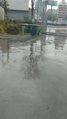 BODEGA Metro Irarrazabal