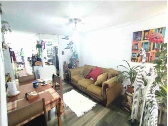 CASA A PASOS DE LA AVENIDA POZO ALMONTE