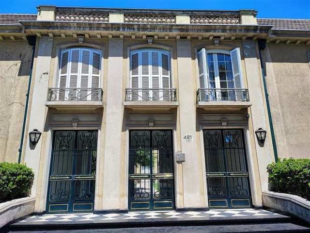 DEPARTAMENTO Gertrudis Echeñique / Renato Sanchez