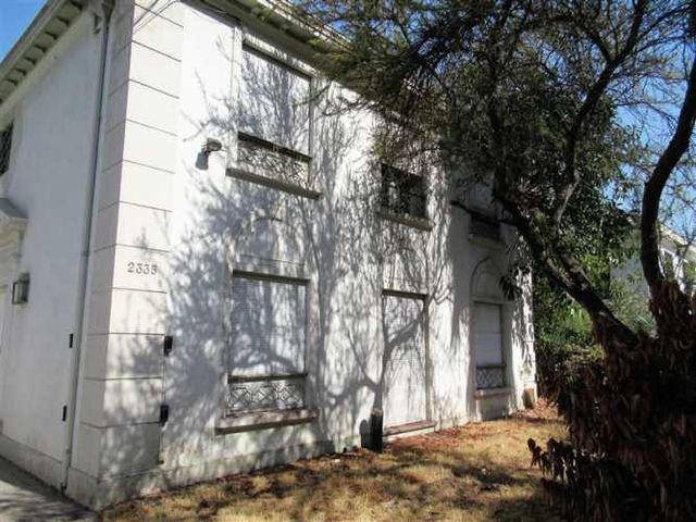 CASA Suecia / Eliodoro Yáñez