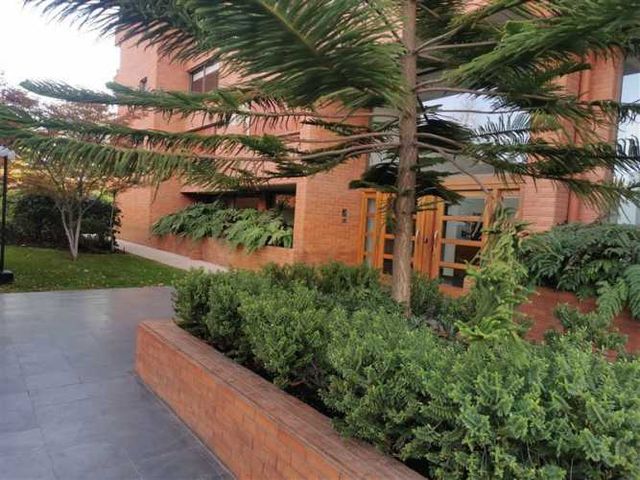 ESTACIONAMIENTO Padre Hurtado/ Av. Colón