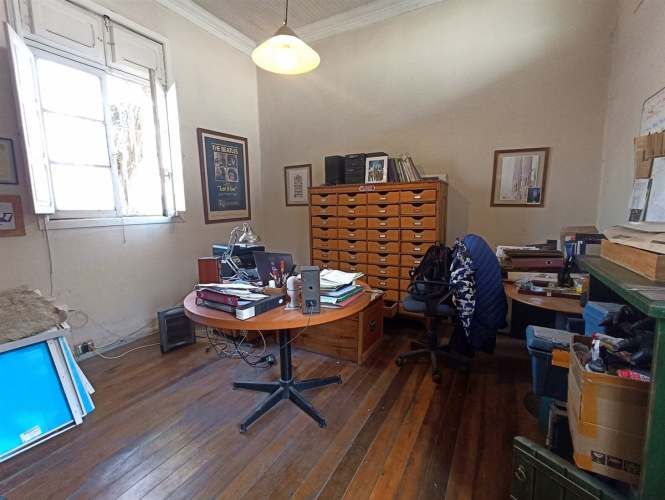 OFICINA Sargento Aldea / Metro Ñuble