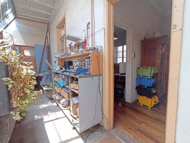 OFICINA Sargento Aldea / Metro Ñuble