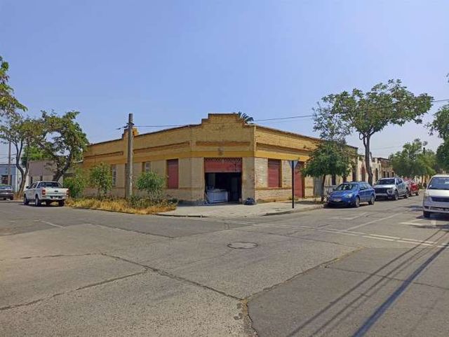 LOCAL COMERCIAL Sargento Aldea / Metro Ñuble