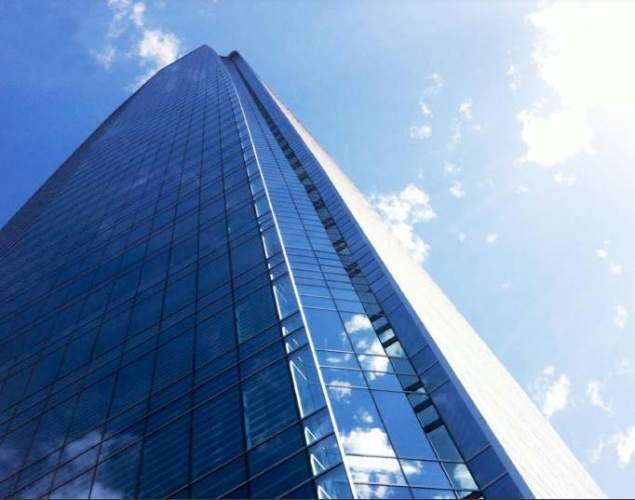 OFICINA Esquina de Avenida Andrés Bello con Nueva Tobalaba