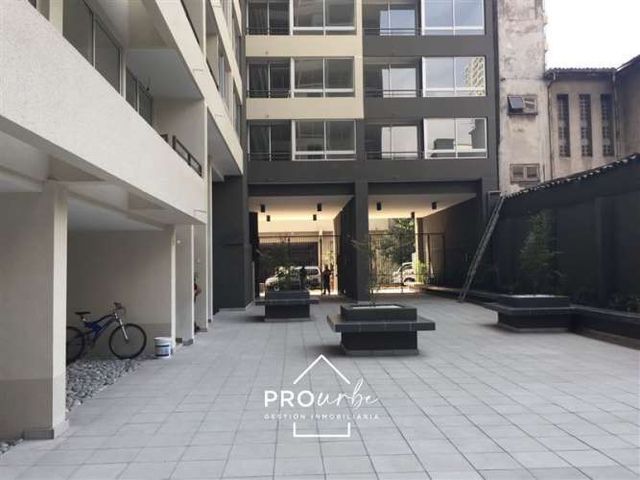 DEPARTAMENTO Calle Rosas, cerca teatro Teletón