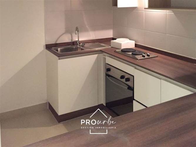 DEPARTAMENTO Calle Rosas, cerca teatro Teletón