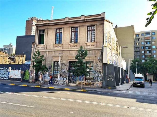 CASA Metro Universidad Catolica