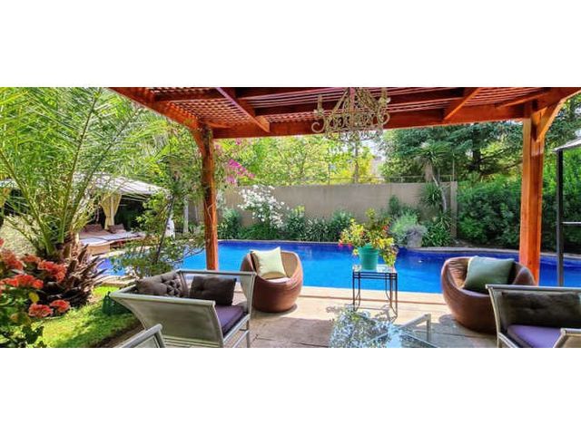 Casa En Venta En Lo Barnechea