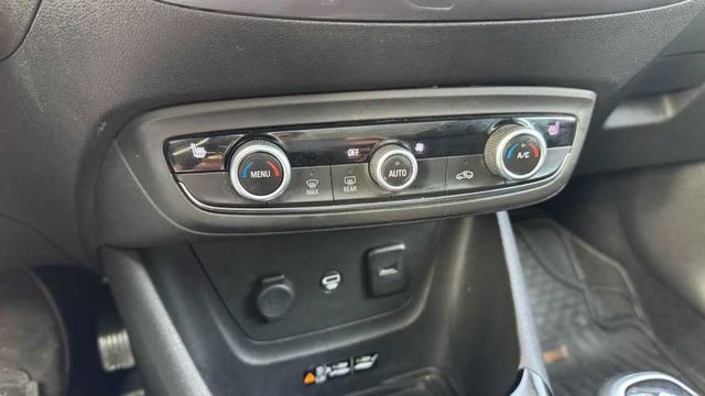 Opel Crossland X 1.2T Enjoy FWD AT6 5P	 (2020)