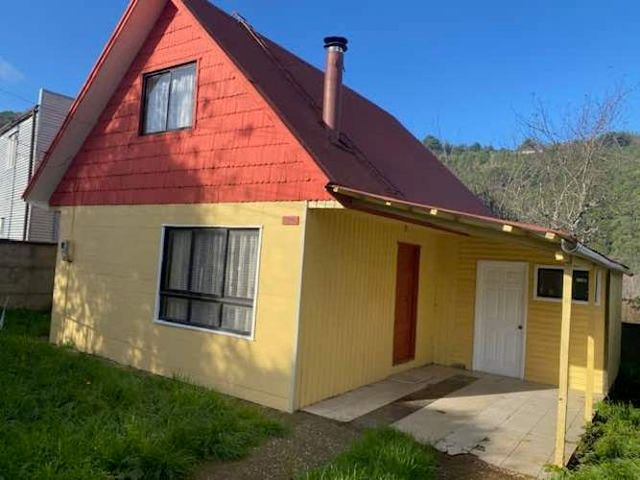 Vendo amplia casa en Niebla