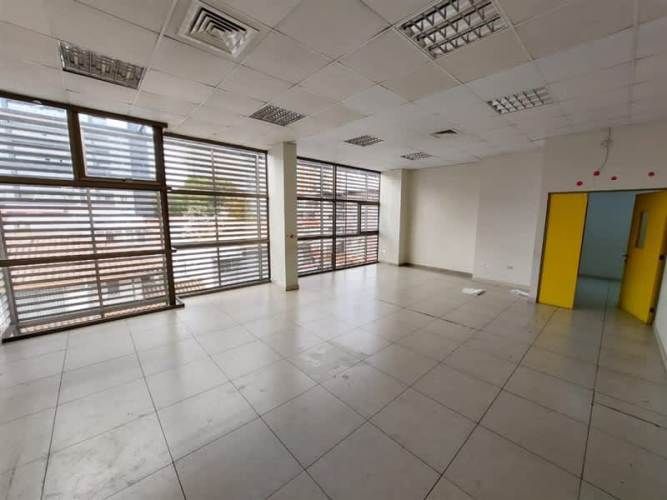 LOCAL COMERCIAL FREIRE 1093