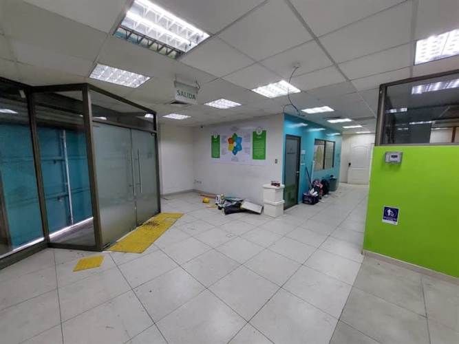 LOCAL COMERCIAL FREIRE 1093