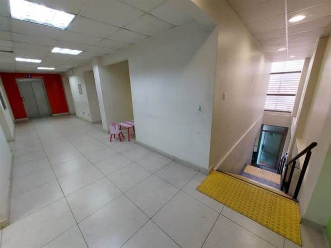 LOCAL COMERCIAL FREIRE 1093