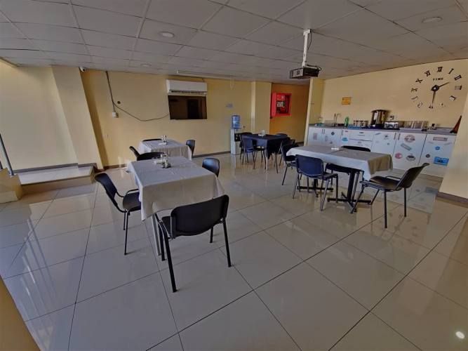 LOCAL COMERCIAL Manuel de amarat 1676m2