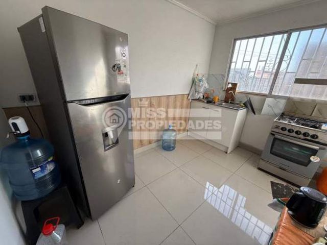 SE VENDE DERECHO A LLAVE CAFETERIA RUFINO